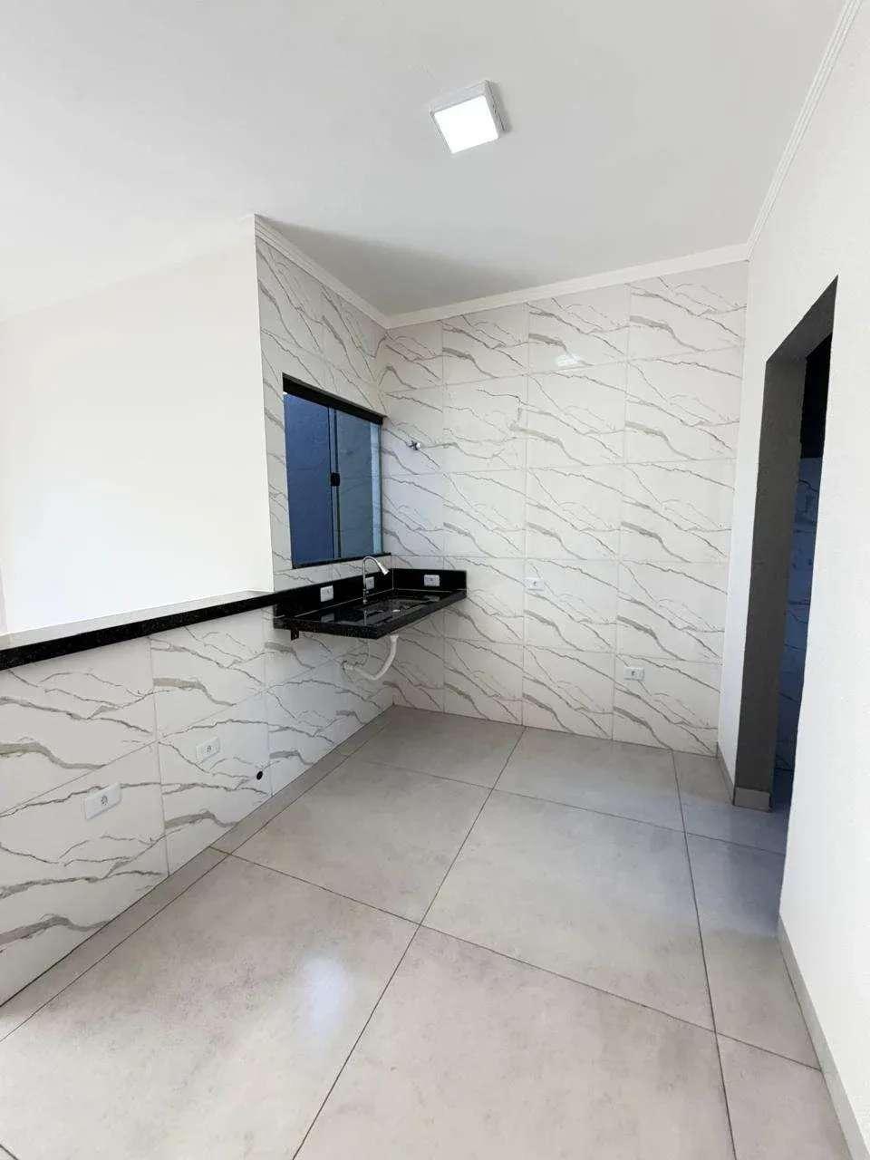  - Casa à venda, com 2 quartos, 70m²